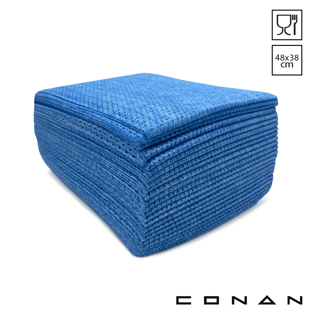 Een stapel Conan Color Wipe blauwe poetsdoeken op een witte achtergrond